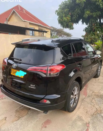 toyota-rav-4-hybrid-for-sale-big-4