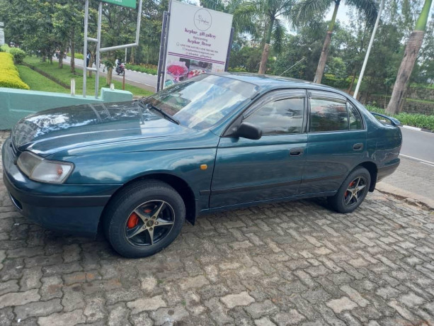 toyota-carinae-big-0