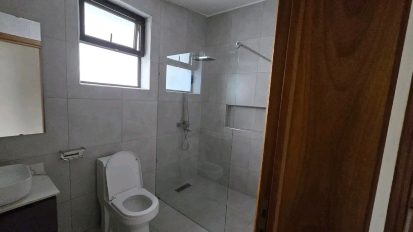 spacious-house-available-for-rent-at-kiyovu-big-11