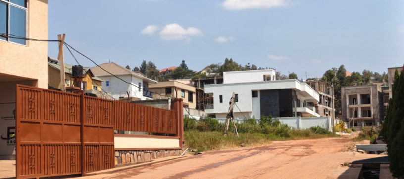 nyarutarama-located-plot-for-sale-400m-big-0