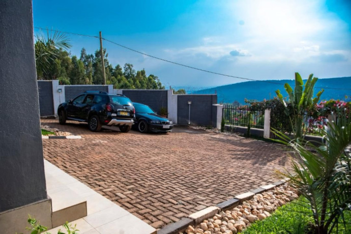 un-furnished-house-for-rent-in-rebero-big-1
