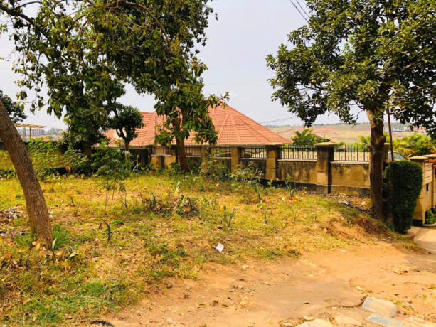 kagugu-plot-for-sale-big-1