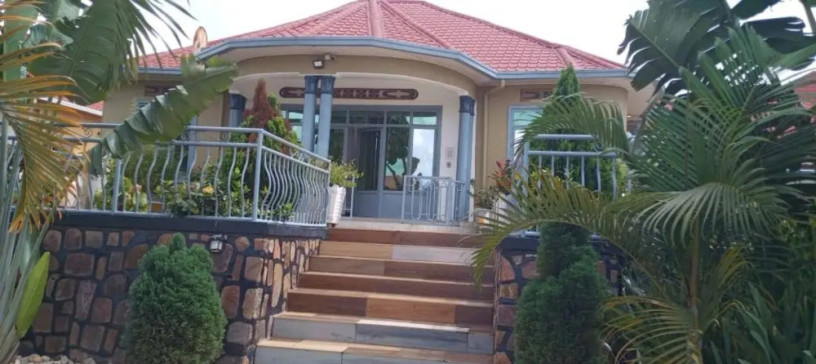 beautiful-house-for-sale-at-kanobme-big-0