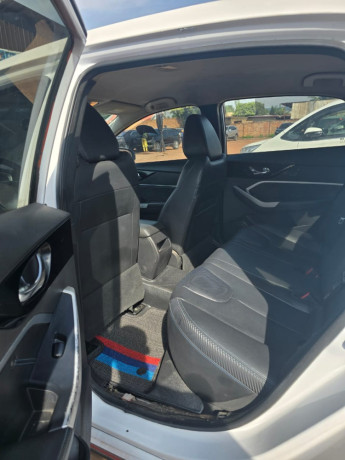 bere-006-venuciad60-in-good-condition-is-available-for-sale-big-3