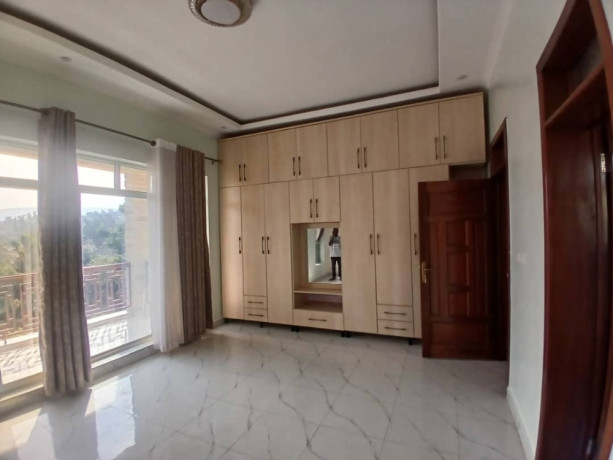 gacuriro-unfurnished-nice-house-for-rent-in-kigali-big-5