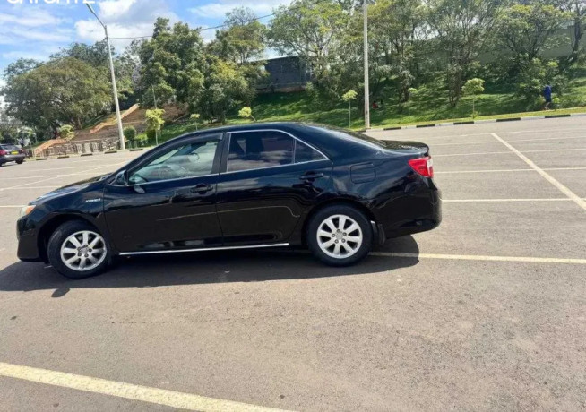 toyota-camry-big-0