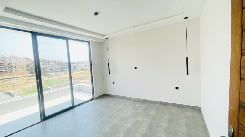 kibagabaga-5bedrooms-new-villa-for-sale-at-315m-on-tarmac-road-big-9