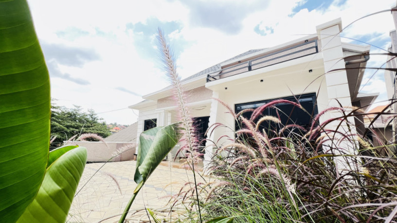 kimironko-modern-house-for-sale-in-kigali-big-14
