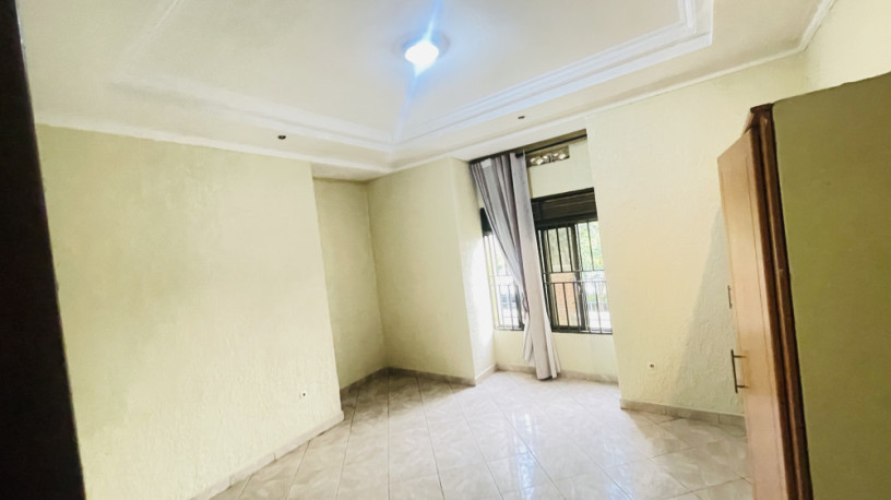 kibagabaga-unfurnished-5bedrooms-villa-for-rent-at-1000-in-good-location-on-tarmac-road-big-6