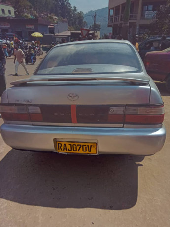 toyota-corolla-big-0