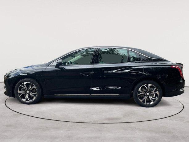 hongqi-e-qm5-big-2