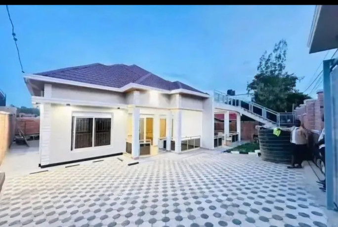 kimironko-bibare-hause-for-sale-big-3