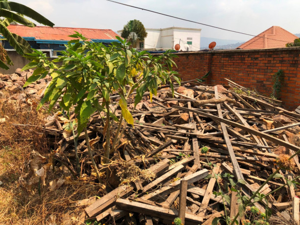 gisozi-kwagaposho-plot-for-sale-big-0