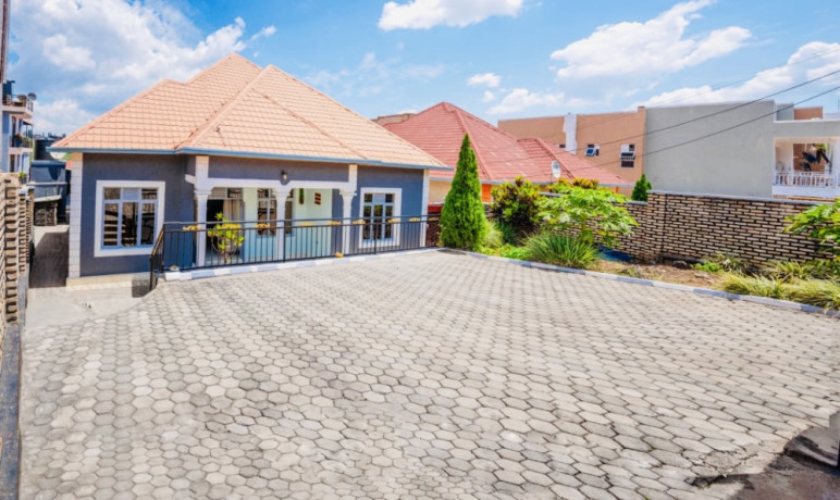 kigali-rwanda-house-for-rent-in-niboye-big-0