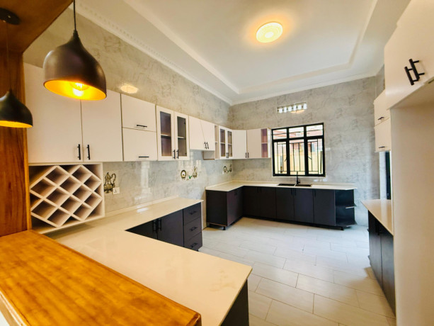 kigali-rwanda-house-for-sale-in-kagarama-muyange-big-3