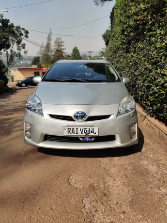 toyota-prius-big-2