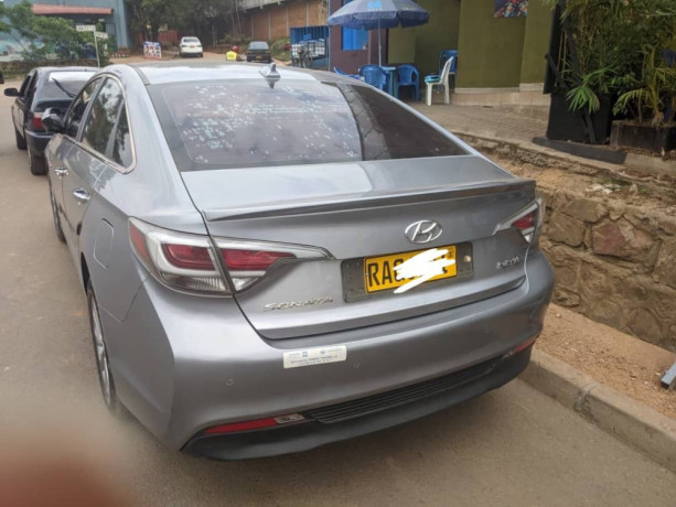 hyundai-sonata-big-1