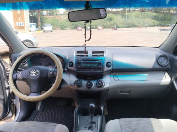 toyota-rav4-2012-14m-frw-big-5