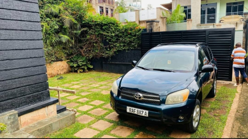 rebero-modern-house-for-sale-in-kigali-big-3