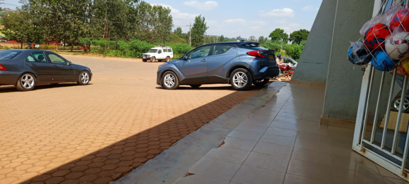 toyota-chr-big-0