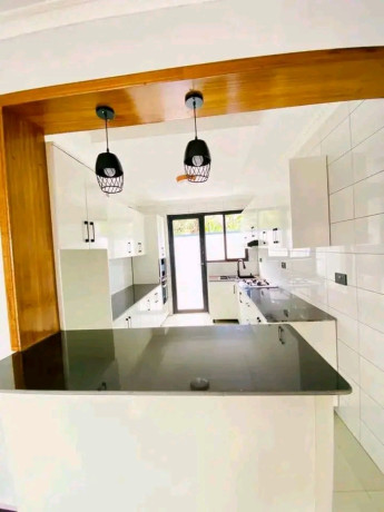 unfurnished-house-for-rent-in-kicukiro-kagarama-price700k-4-bedrooms-3-bathrooms-big-1