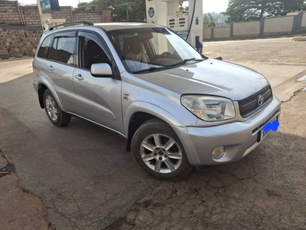 toyota-rav4-big-1