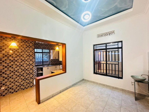 kigali-house-for-rent-in-kanombe-big-5
