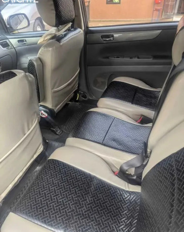 toyota-avensis-big-3