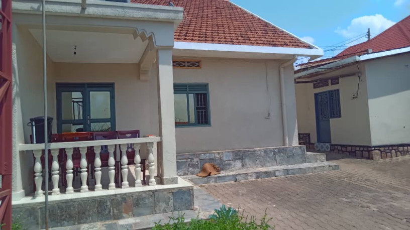 remera-near-rdb-villa-house-for-sale-with-1509sqm-on-tarmac-road-at-250m172-000usd-big-2