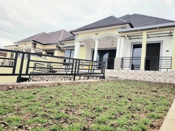 a-house-for-sale-in-kigaliniboyi-big-0