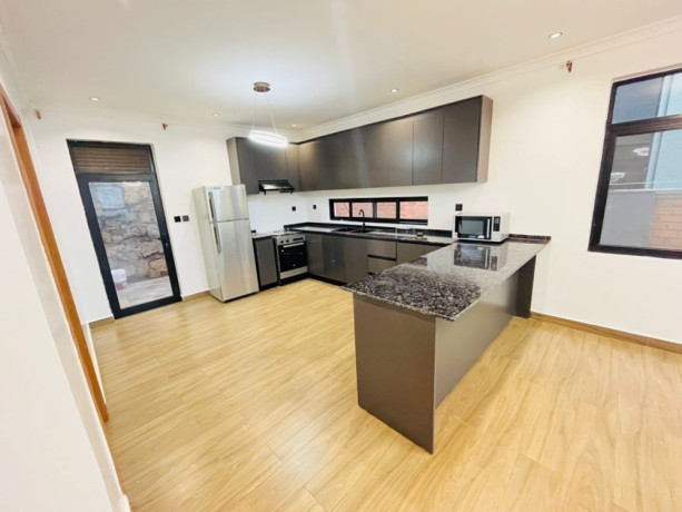 rebero-house-for-sale-in-kigali-big-2