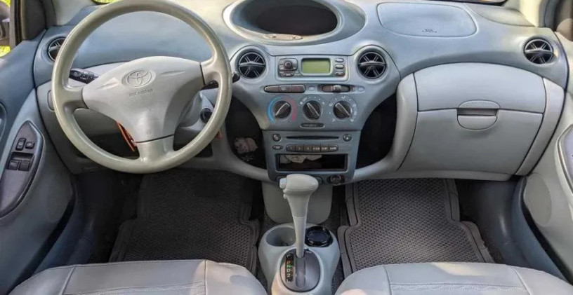 toyota-yaris-big-2