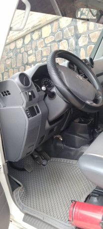 bere-231-toyota-landcruiser-is-available-for-sale-big-4