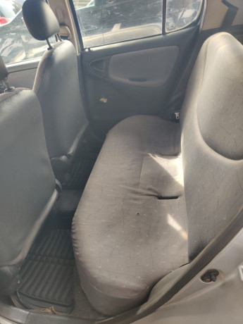 toyota-vitz-big-1
