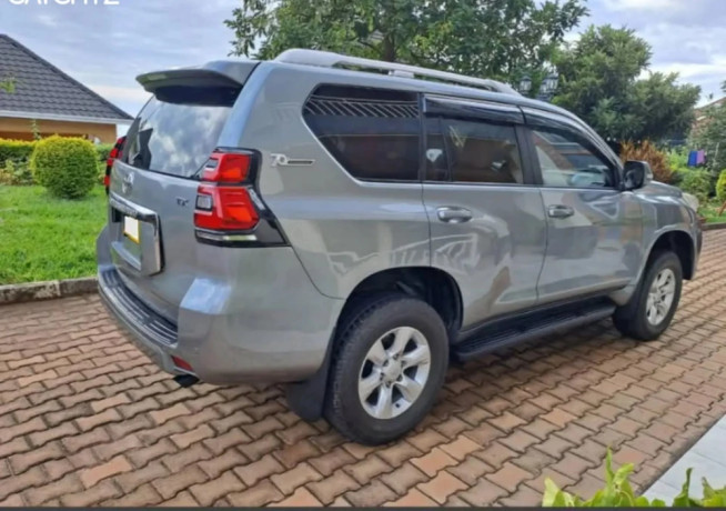 toyota-landcruiser-txl-automatic-for-sale-big-4