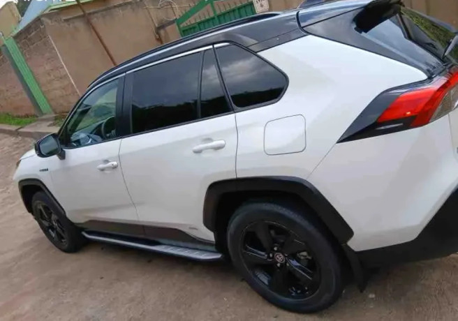 toyota-rav4-hybrid-2021-for-sale-big-2