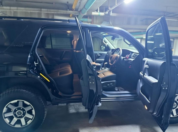 2020-toyota-4runner-trd-premium-sport-utility-4d-big-2