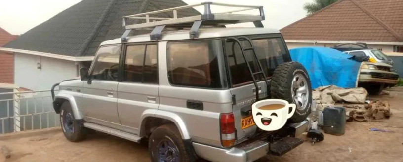 toyota-land-cruiser-big-1