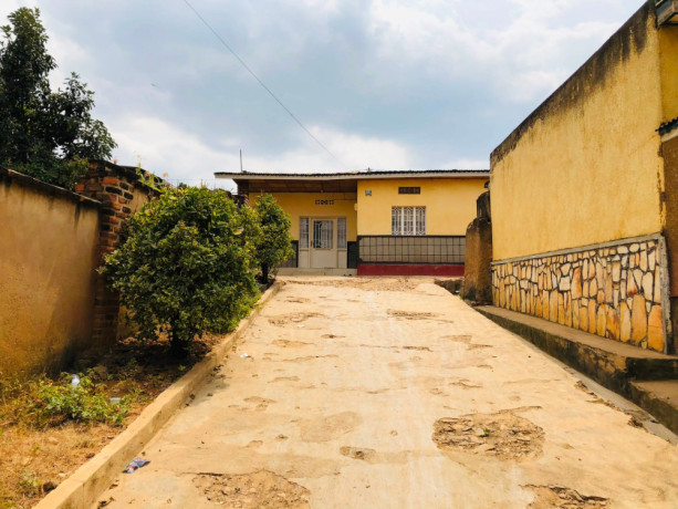 kagugu-house-for-sale-with-big-plot-big-3