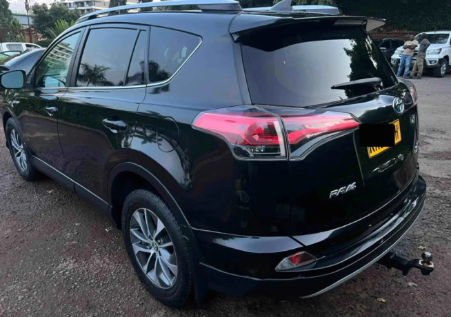 toyota-rav4-hybrid-2017-for-sale-big-0