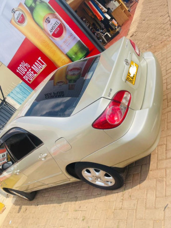 toyota-altis-big-1