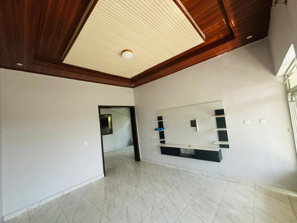 kanombe-house-for-rent-in-kigali-big-9