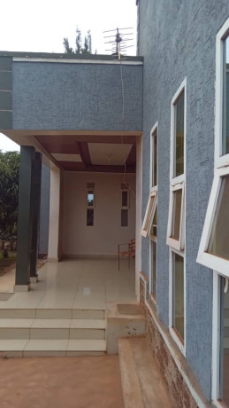 land-with-an-old-house-for-sale-big-10