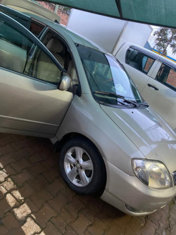 toyota-corolla-big-0