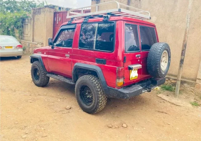 toyota-land-cruiser-big-2