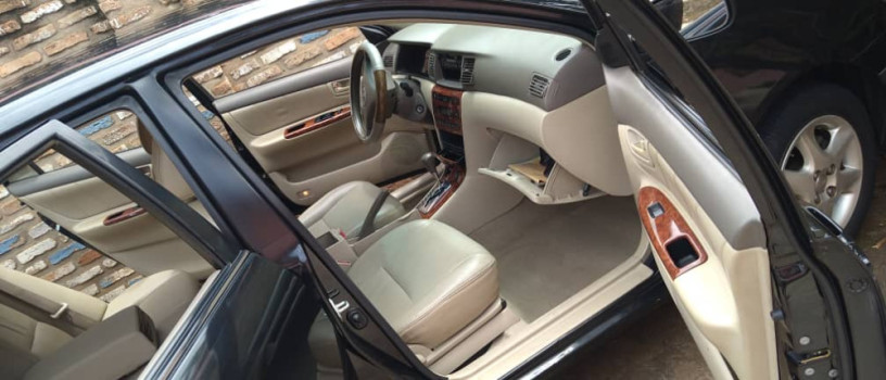 toyota-altis-big-1