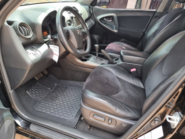 toyota-rav4-big-3