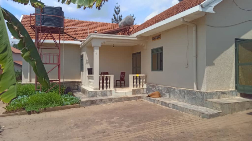 remera-near-rdb-villa-house-for-sale-with-1509sqm-on-tarmac-road-at-250m172-000usd-big-9