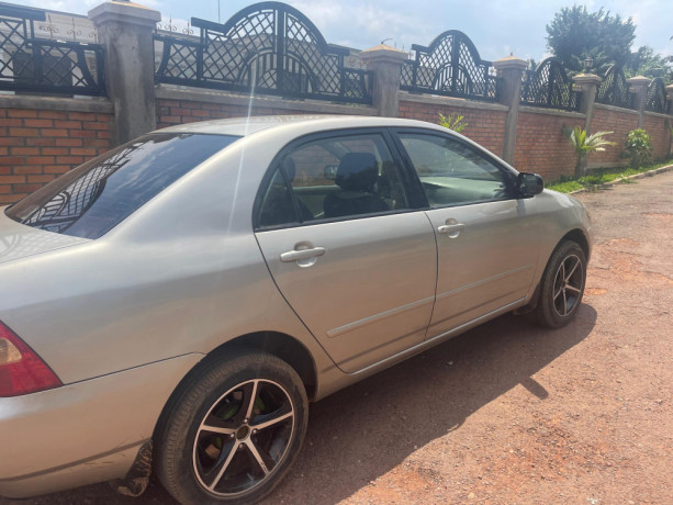 toyota-corolla-big-0