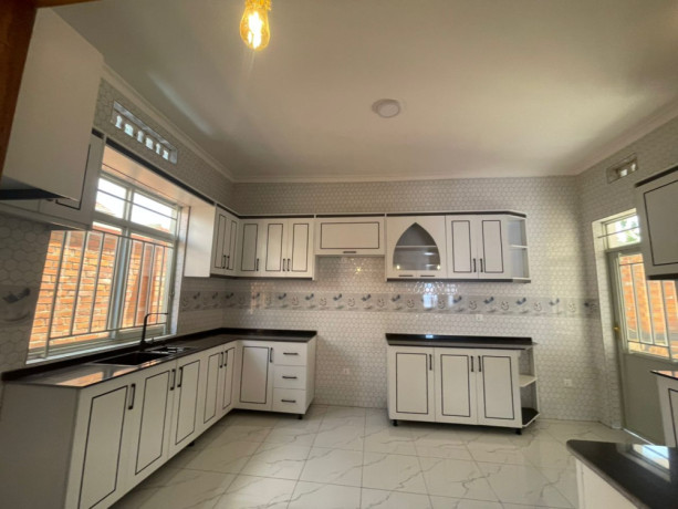 kigali-house-for-rent-in-kanombe-big-4